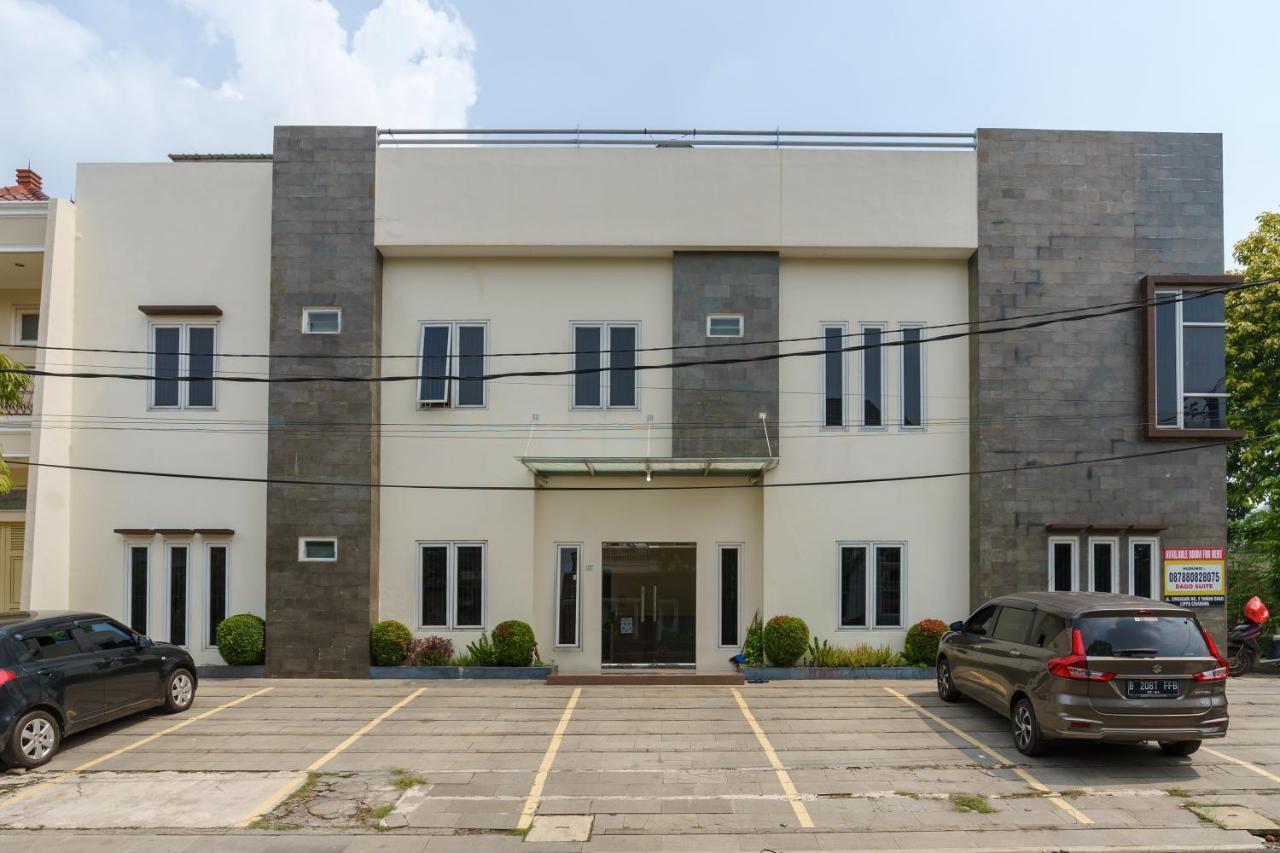 Dago Suites Syariah Cikarang Mitra Reddoorz Bekasi Zewnętrze zdjęcie